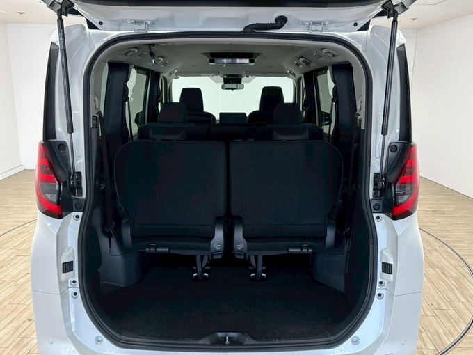 ノーマルプラン：ミドルサイズミニバンクラス7～8人乗り♪　禁煙指定　※車種指定画像