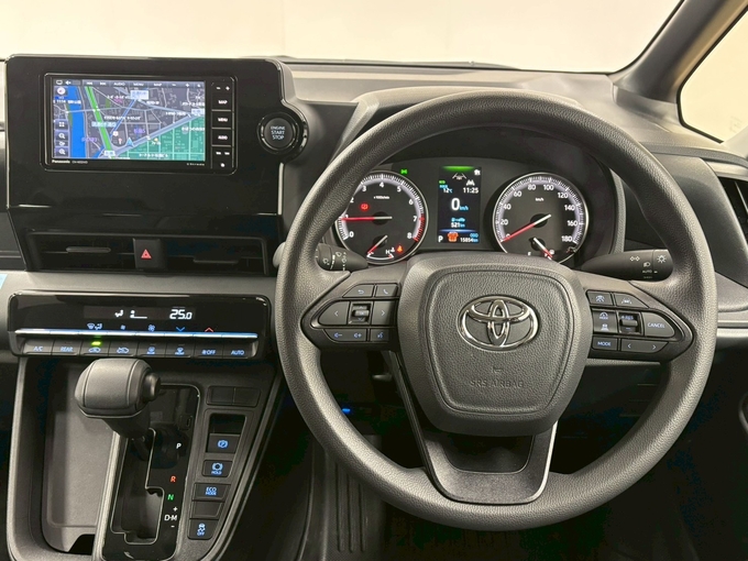 ノーマルプラン：ミドルサイズミニバンクラス7～8人乗り♪　禁煙指定　※車種指定画像